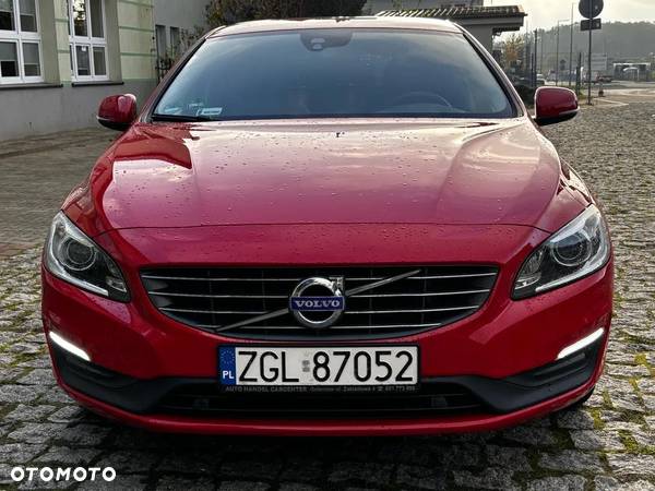 Volvo V60 D2 Drive-E Momentum - 2