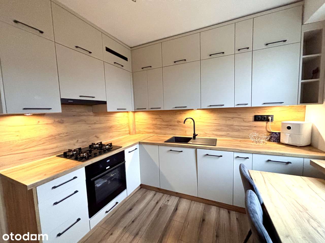 3 pokoje – po remoncie, dostępne od zaraz w świetnej lokalizacji - Pełny obrazek: 2/16