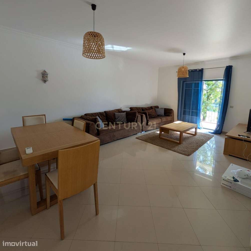 ✨ T2 com piscinas, jardins e varanda em Alporchinhos – a 3 min da prai-7