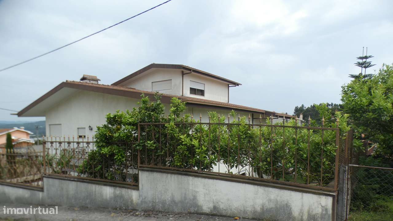 Moradia T5 S. Mamede Coronado-39