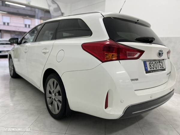 Toyota Auris Touring Sports 1.8 HSD Comfort+J17 - 3