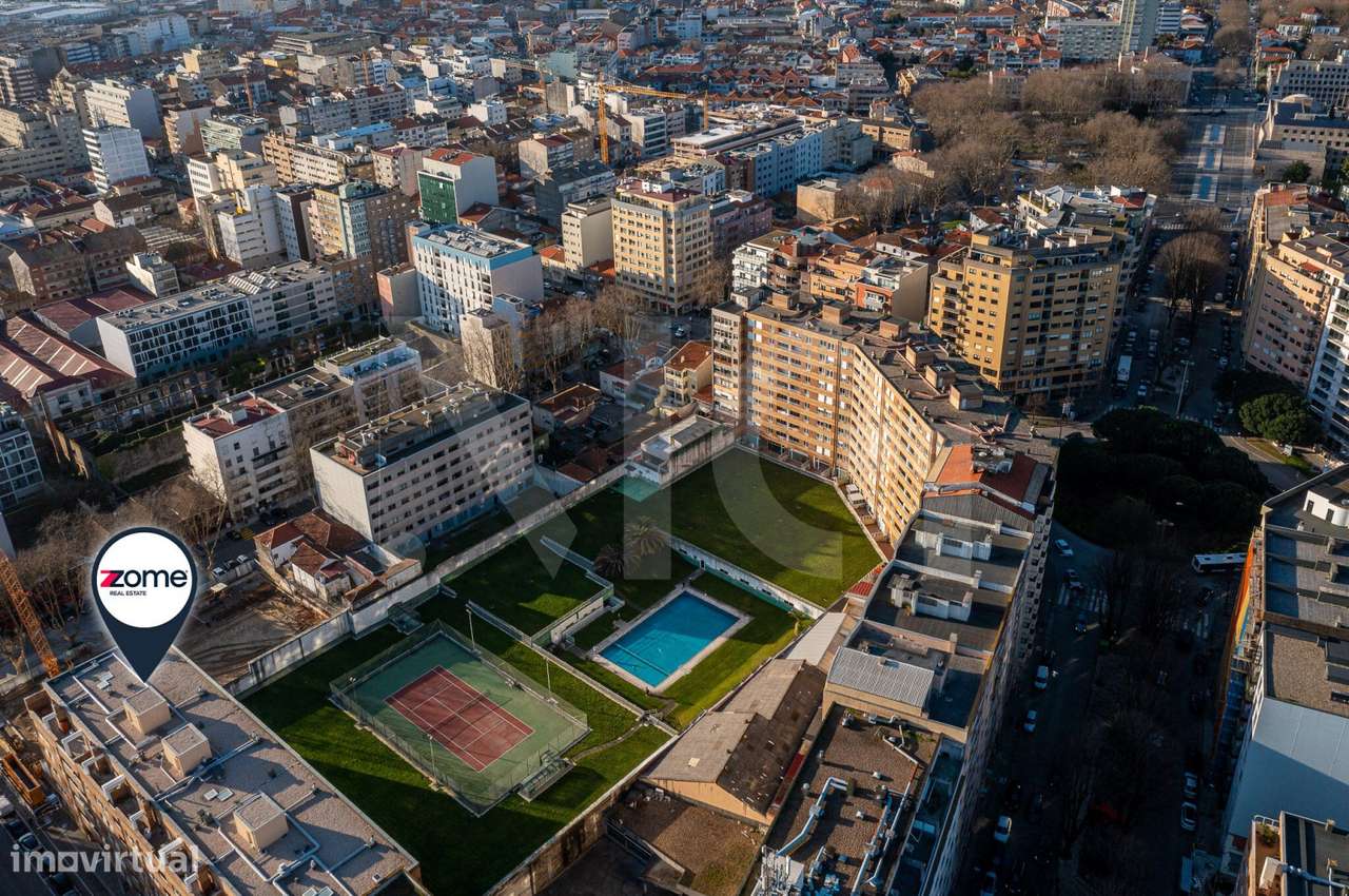 Penthouse T2 Matosinhos em Condomínio fechado com Garagem e Arrumos-45