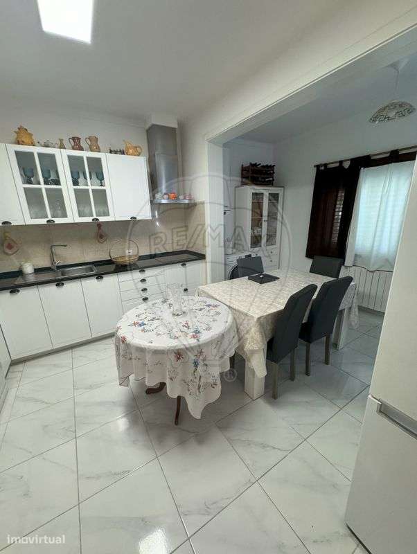 Moradia T2 para venda-8