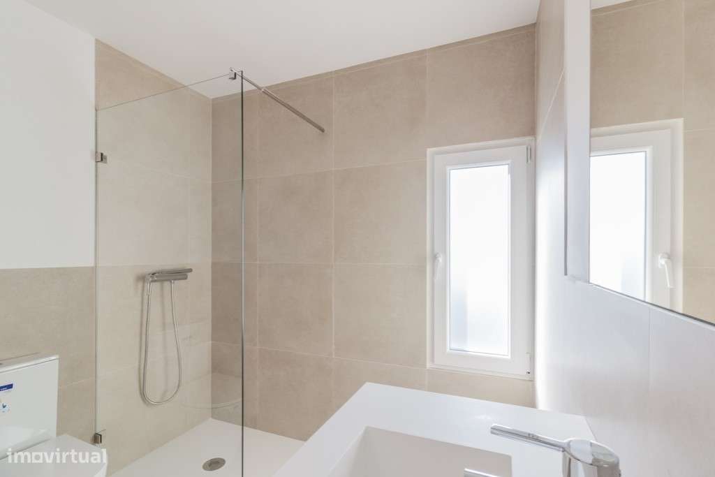 Moradia V3 Loteamento Penedos Altos - Lote 24-7