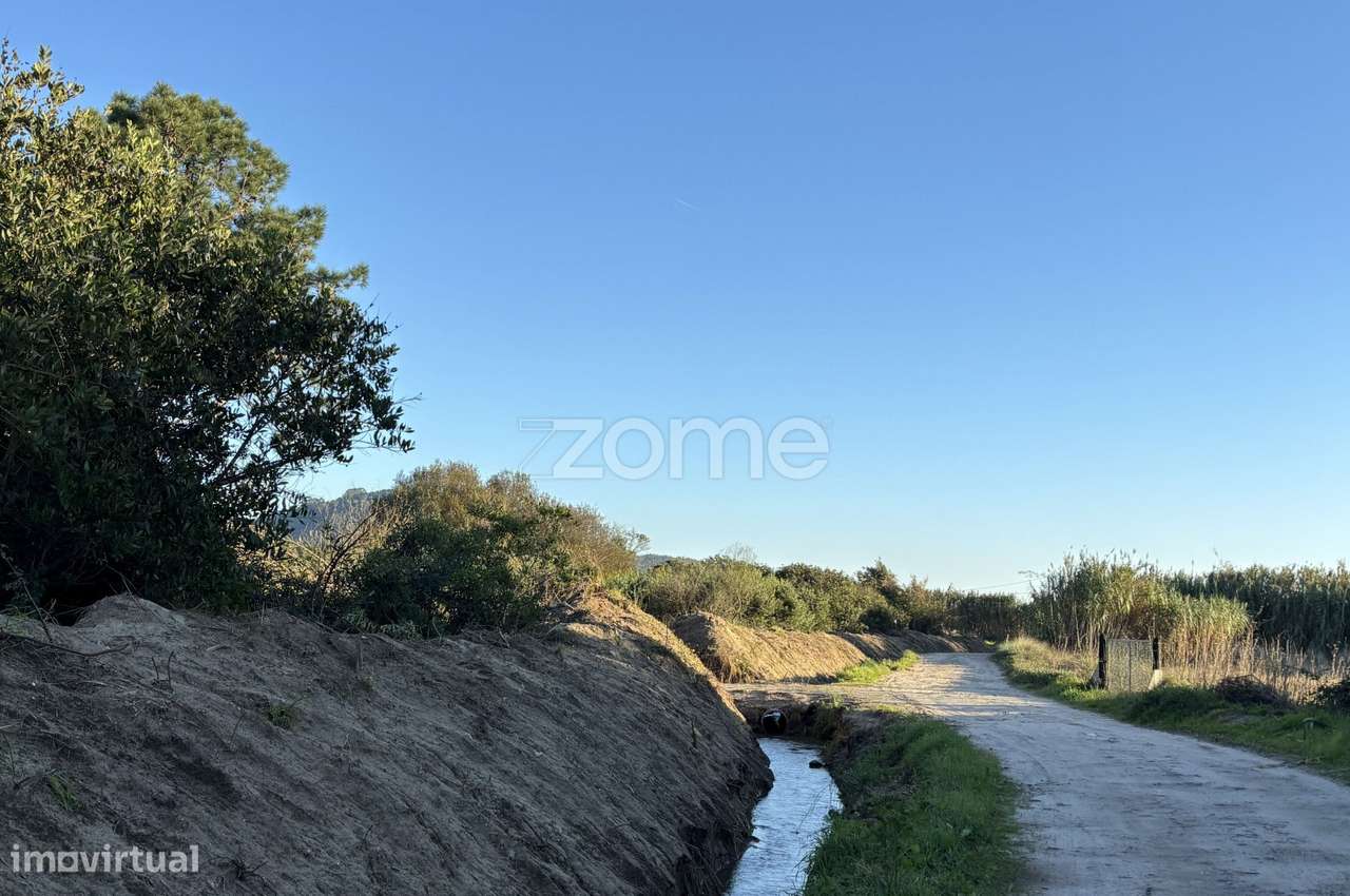 Terreno de 2870m2, muito perto do Mar - Grande imagem: 4/16