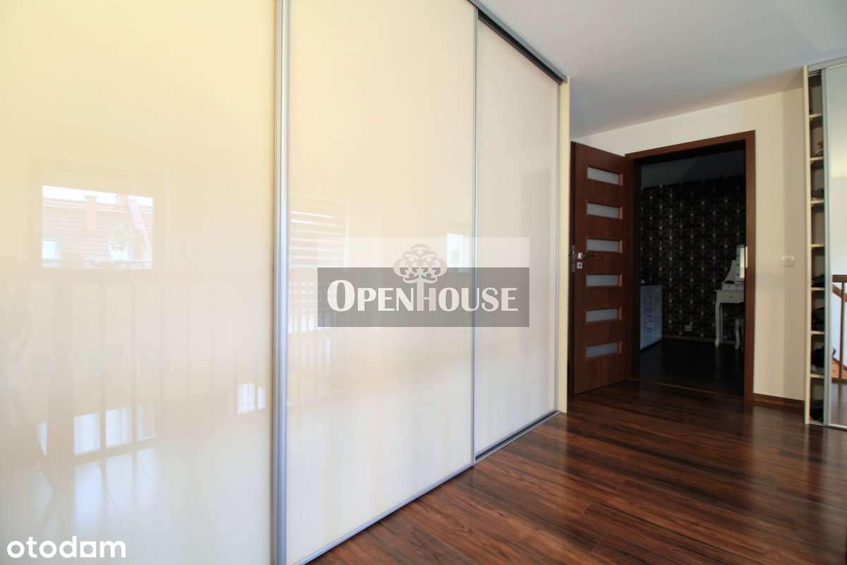 Dwupoziomowe, trzypokojowe mieszkanie na sprzedaż-6