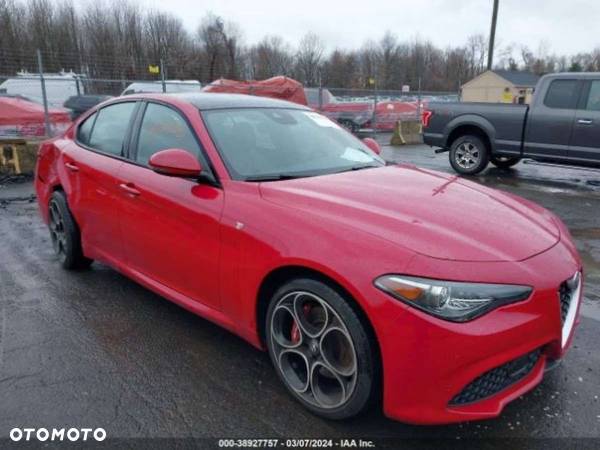 Alfa Romeo Giulia - 2