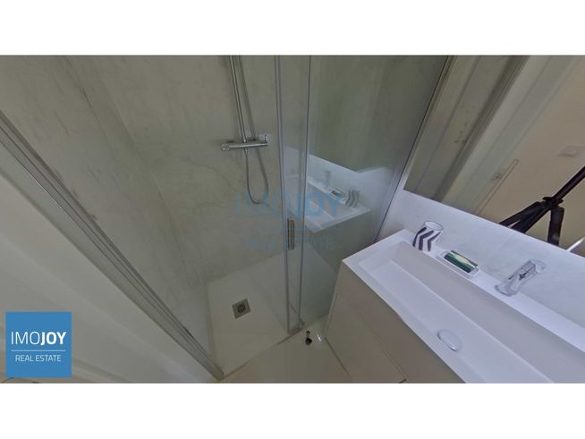 Apartamento T2 DUPLEX na Lapa, Recuperado, com Zona exterior-27