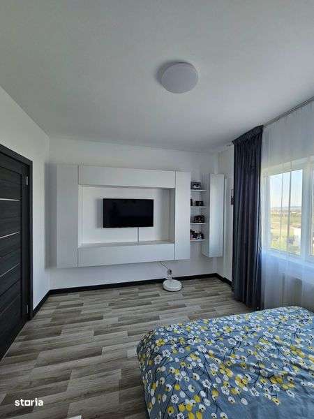 Vand apartament cu 3 camere ,scara interioara  -Jucu de Mijloc - Imagine principală: 5/8