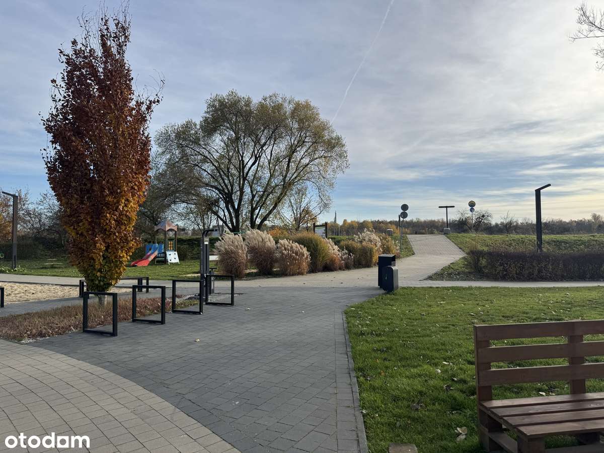 Działka inwestycyjna-5