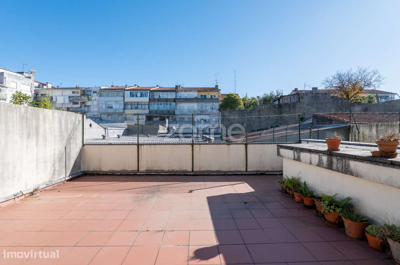 Apartamento T3+1 com Terraço 35m² – Ideal para Família ou Investime...-5