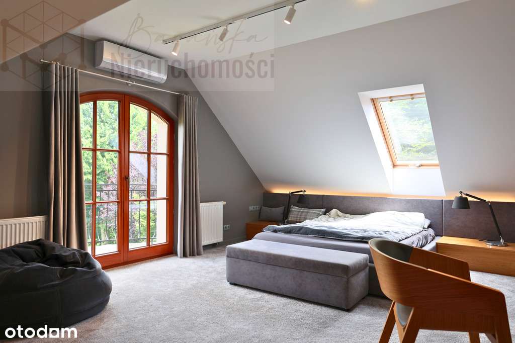 Wyjątkowy dom wolnostojącym z pięknym ogrodem-11