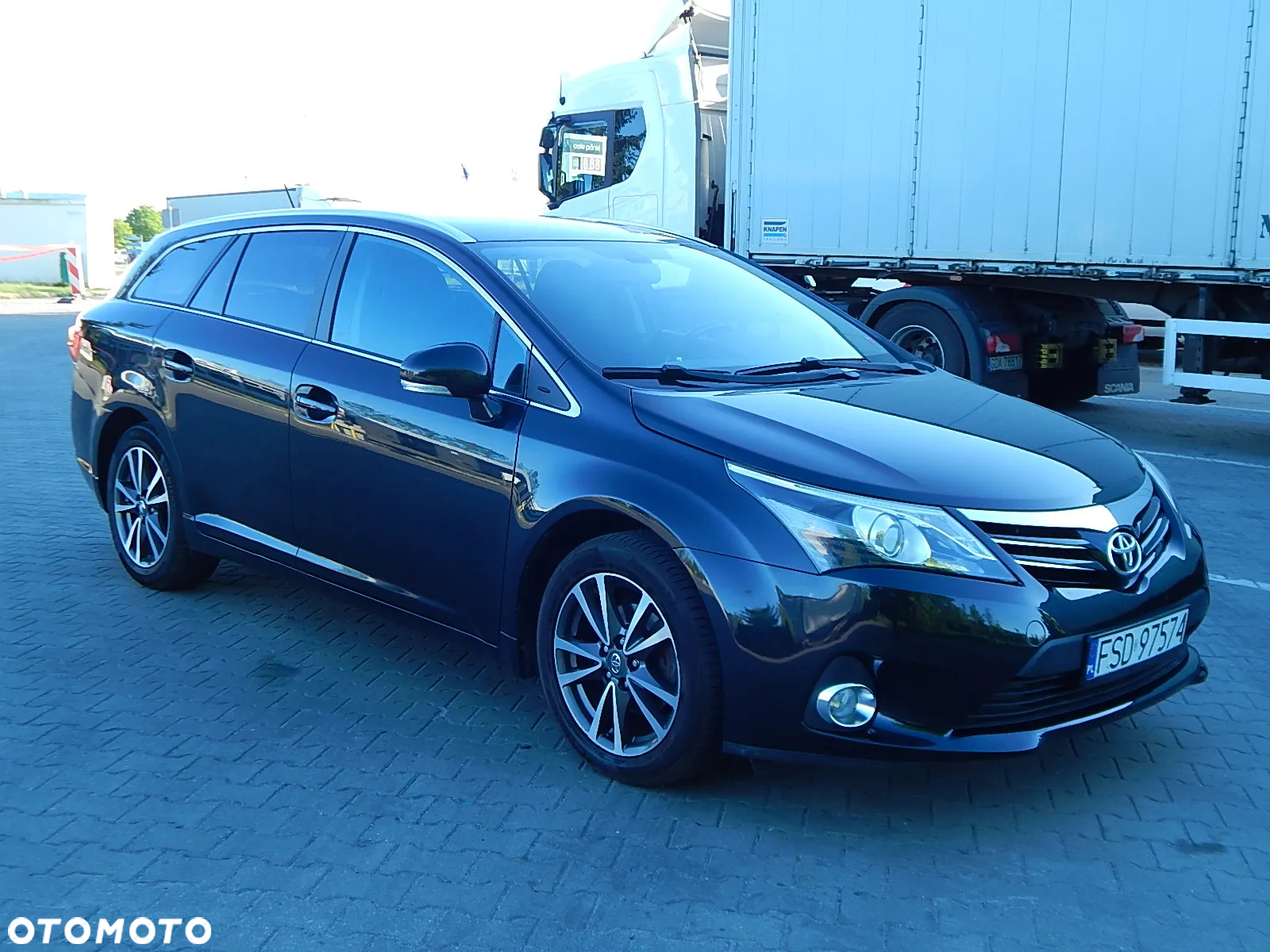 Toyota Avensis 2.0 D-4D Premium - 3