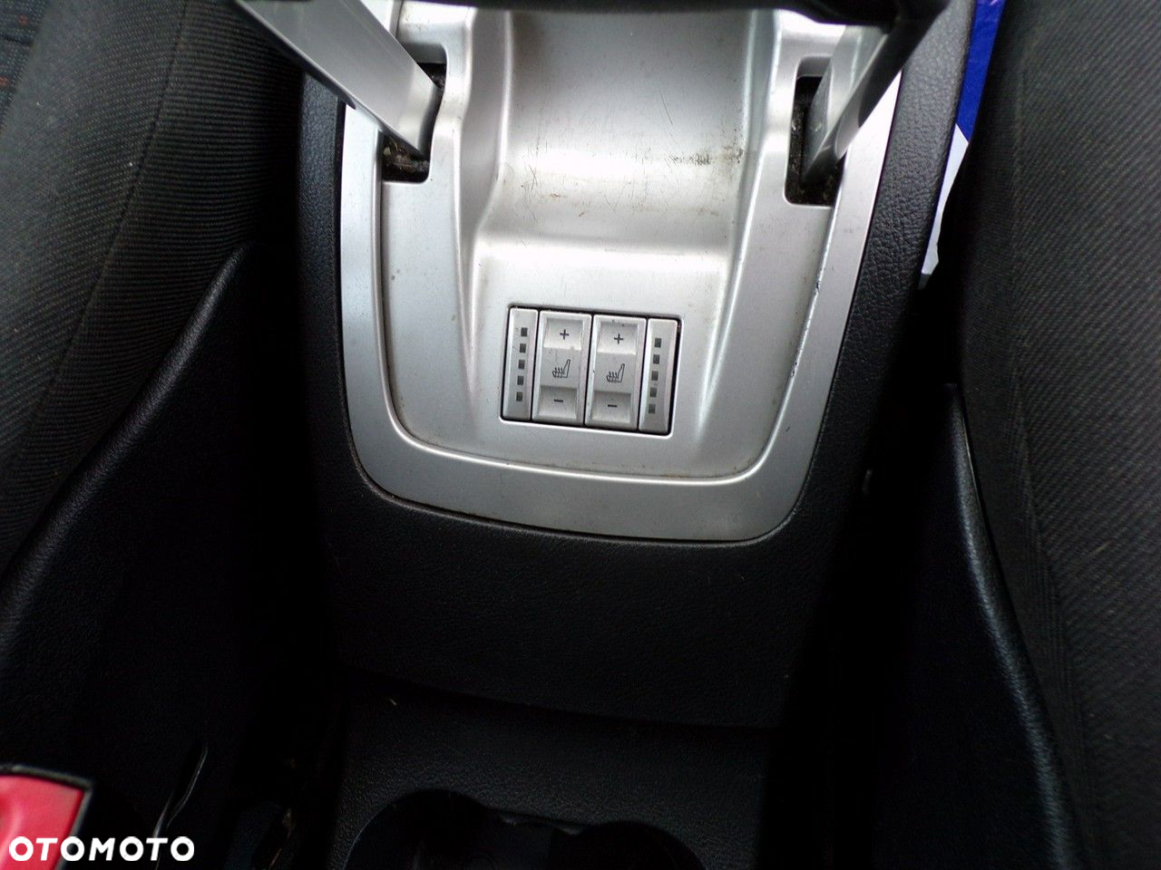 Ford Galaxy 2.0 Ambiente - 24