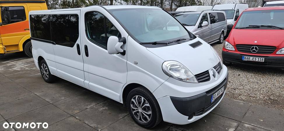 Renault Trafic 2.0 dCi 115 FAP Grand Combi L2H1 Expression - 11