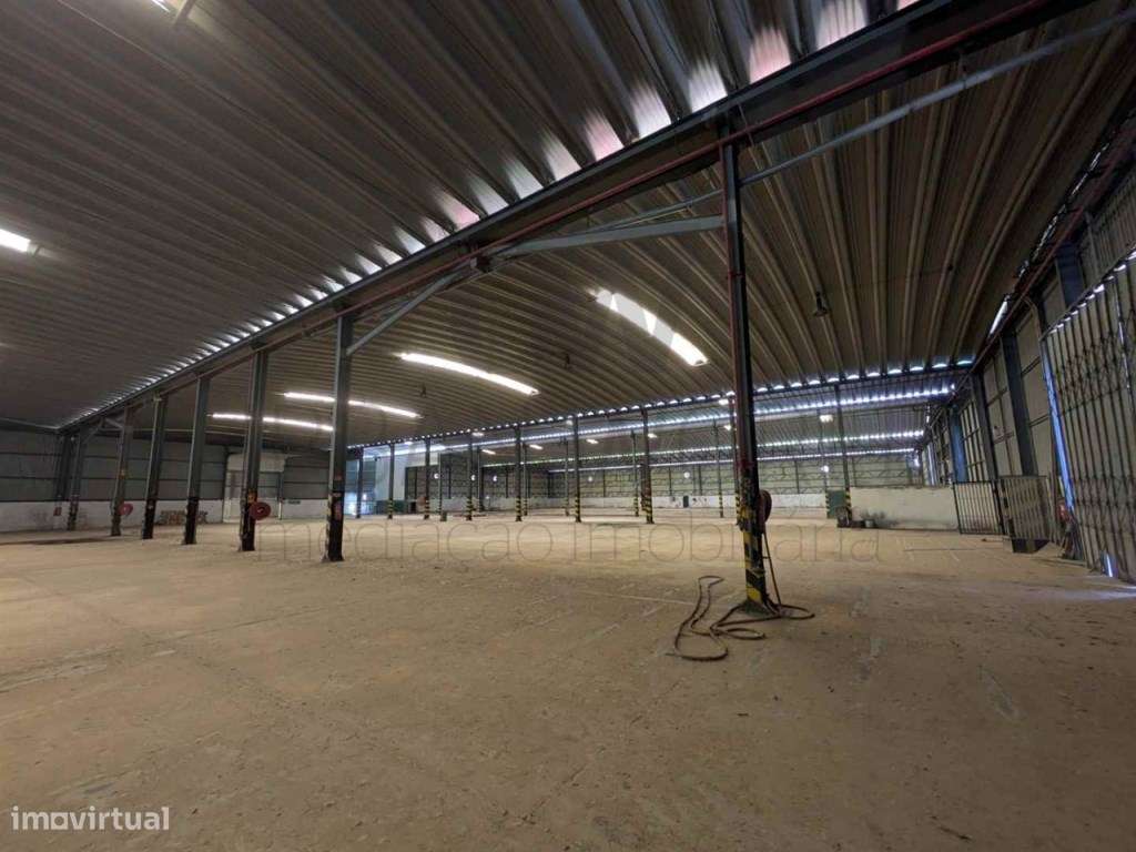 Armazém Industrial, Sapec Bay - Setúbal, 4.516 m2 - Grande imagem: 3/5