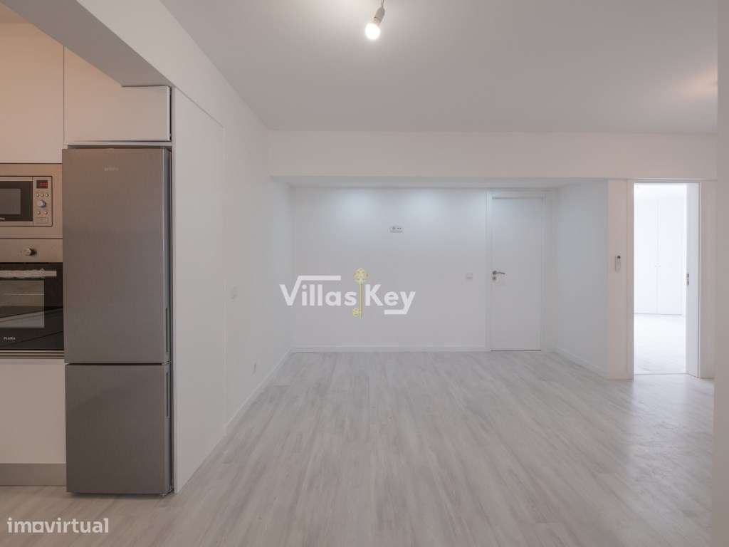 Apartamento renovado, 2 quartos, com vista mar, ao lado do centro h... - Grande imagem: 4/19