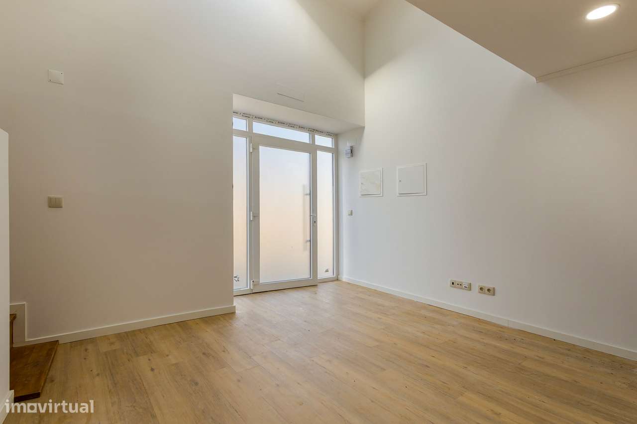 Moradia T1  totalmente renovada | Nova Construção - Grande imagem: 5/25