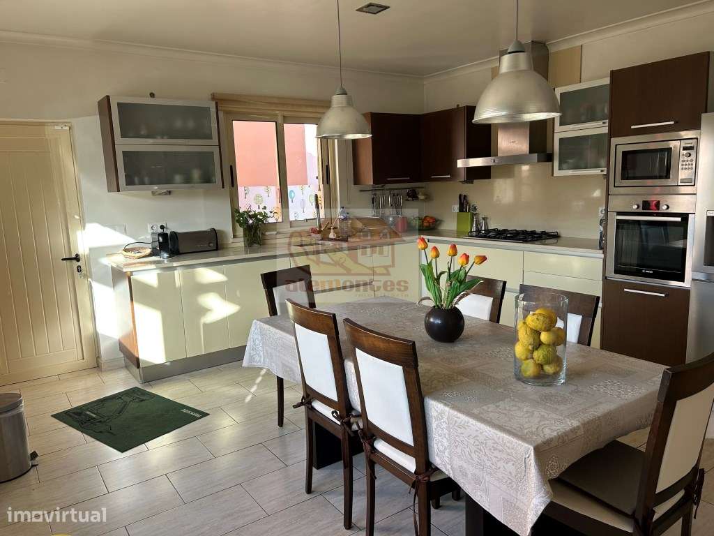 Excelente moradia com quintal em Grândola-5