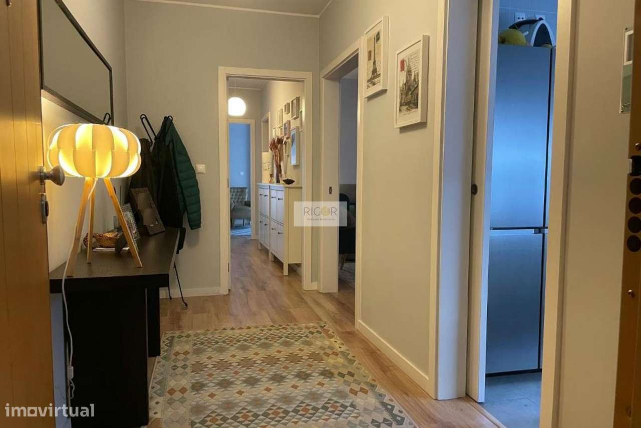 Apartamento T3 com boas áreas em zona residencial na Cidade da Maia - Grande imagem: 5/17