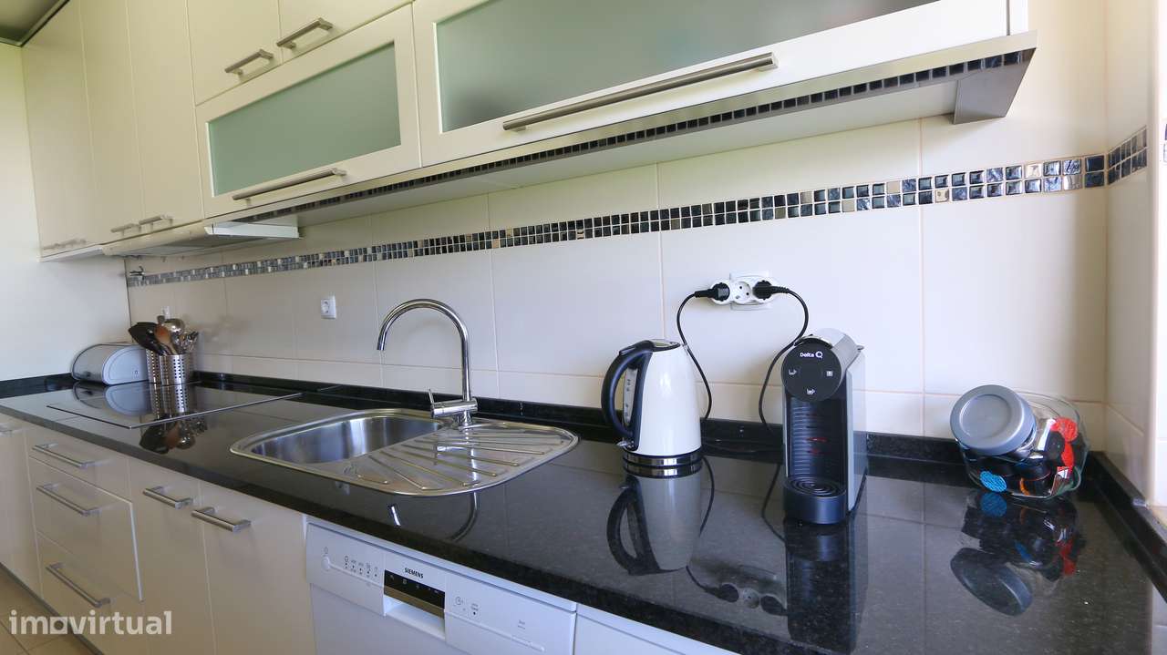 Apartamento T4 com 163m2, parqueamento e arrecadação. - Grande imagem: 5/24