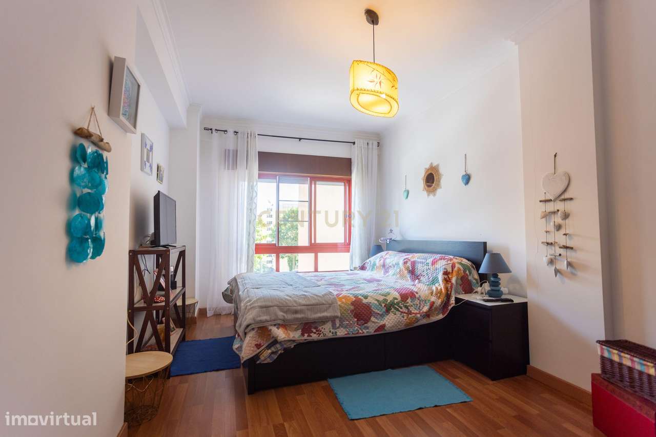 Apartamento T4+2 com Garagem para 6 Carros – Urmeiras, Loures - Grande imagem: 4/42