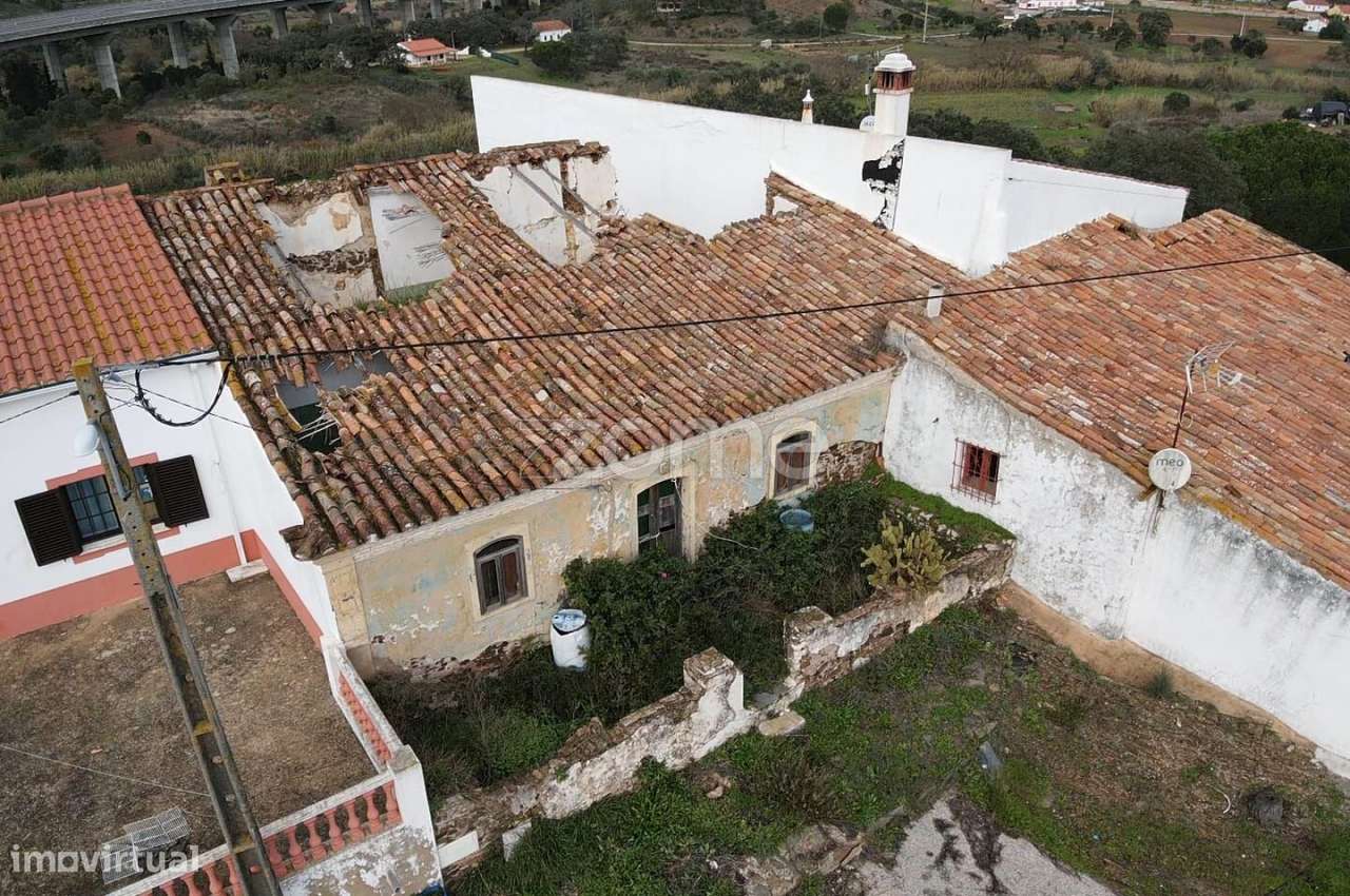 Moradia Geminada com 260m2, em Vale Figueira, S.B. Messines - Grande imagem: 2/16