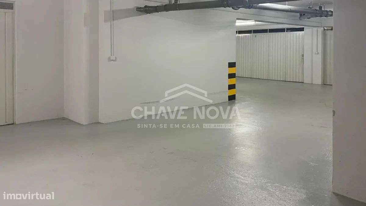 T3 Condominio Fechado c/ Garagem Box em Vilar do Paraíso-11