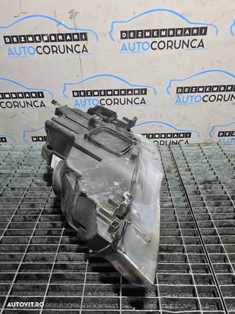 Far Dreapta BMW X5 E70 2007 - 2010 SUV 4 Usi (724) Cu lupă - 4