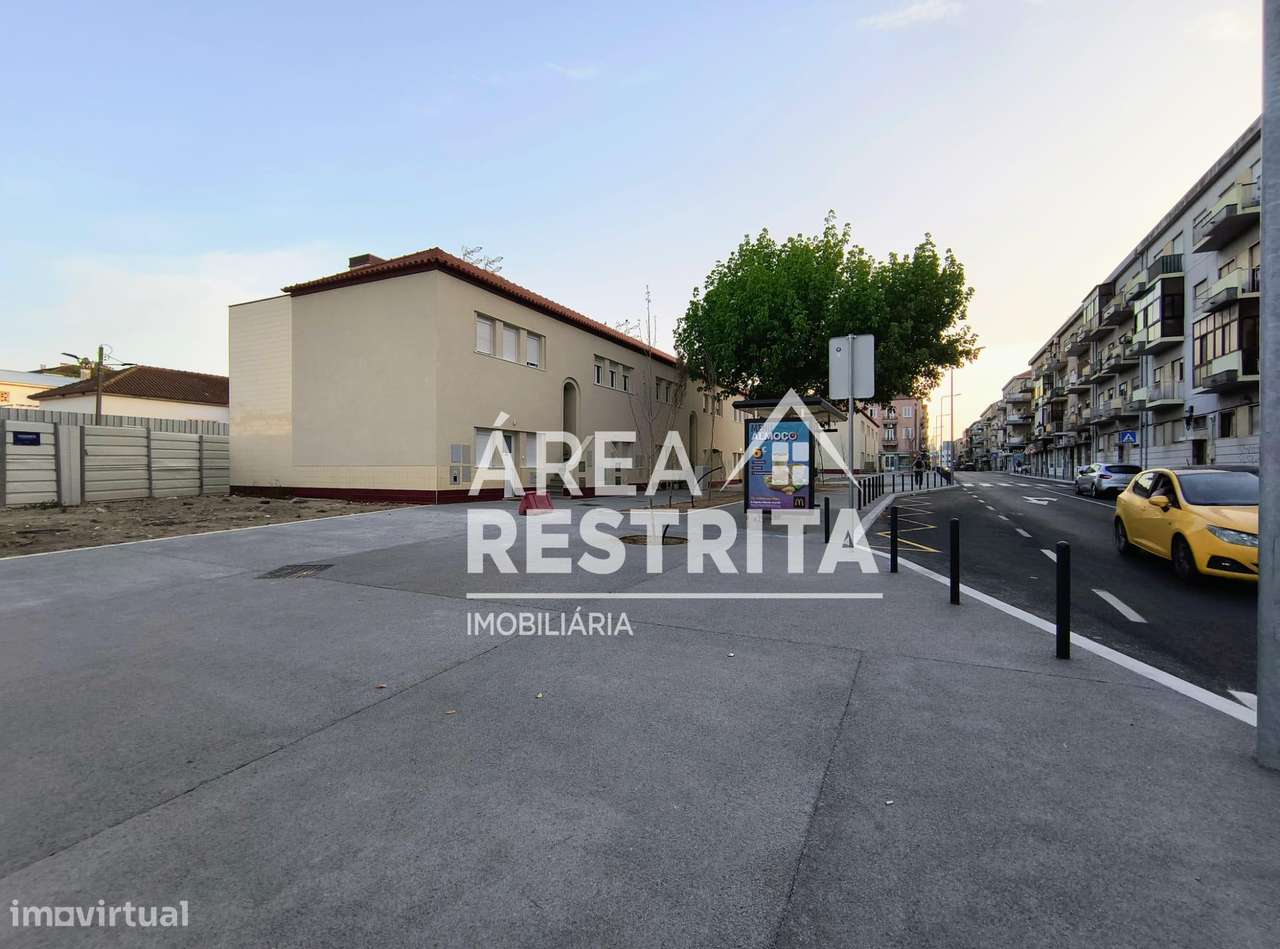 Apartamento T2 - Alto do Seixalinho, Santo André e Verderena, Barreiro-20