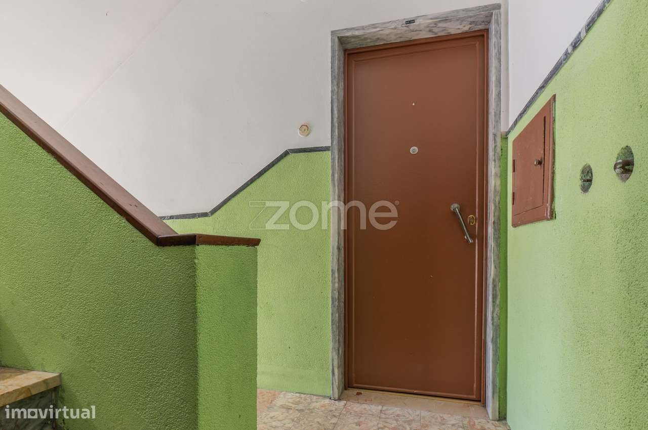 Apartamento T1+1 Baixa da Banheira-13