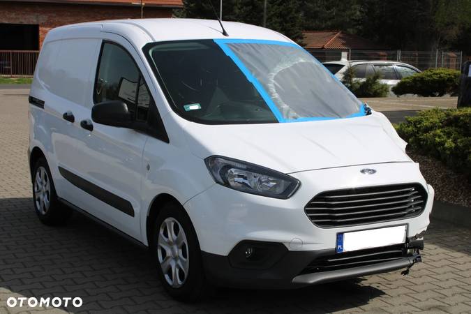 Ford Transit Courier - 2