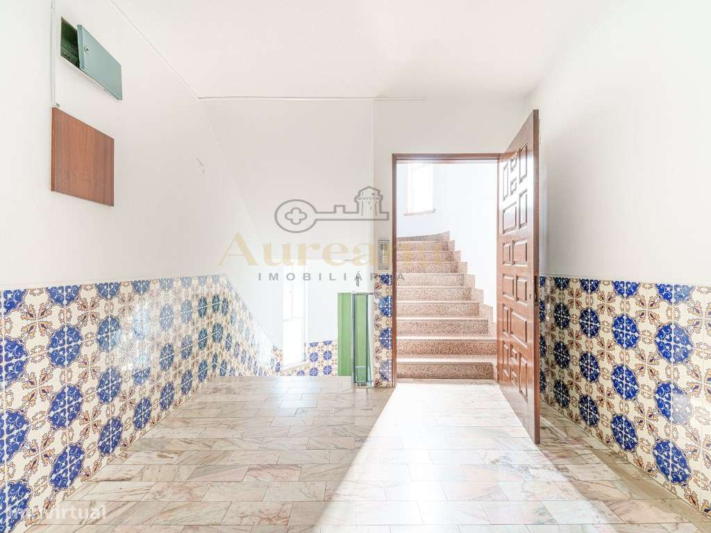 Apartamento T2 Exclusivo com Terraço e Vista para a Basílica de Fátima - Grande imagem: 2/32