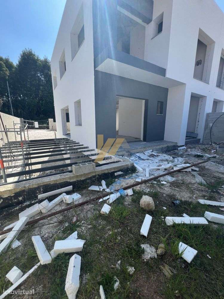 Moradia T3+1 com piscina - Grande imagem: 4/13