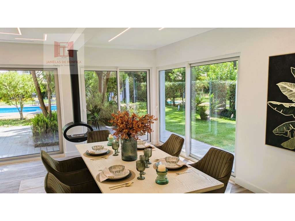 Herdade Aroeira, V4 c/ piscina e jardins-1