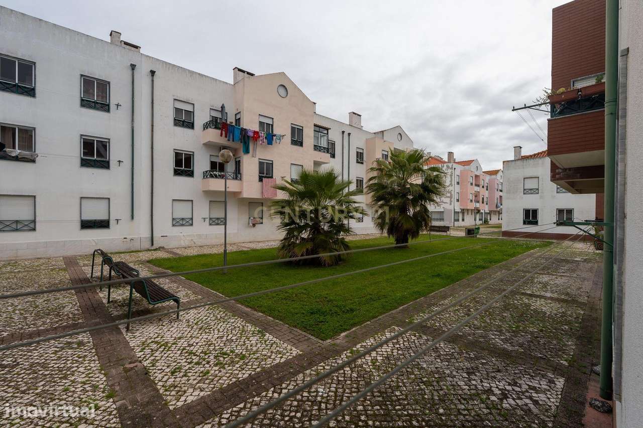 ** Excelente Apartamento T2 - Vista Rio - Centro do Montijo **-12