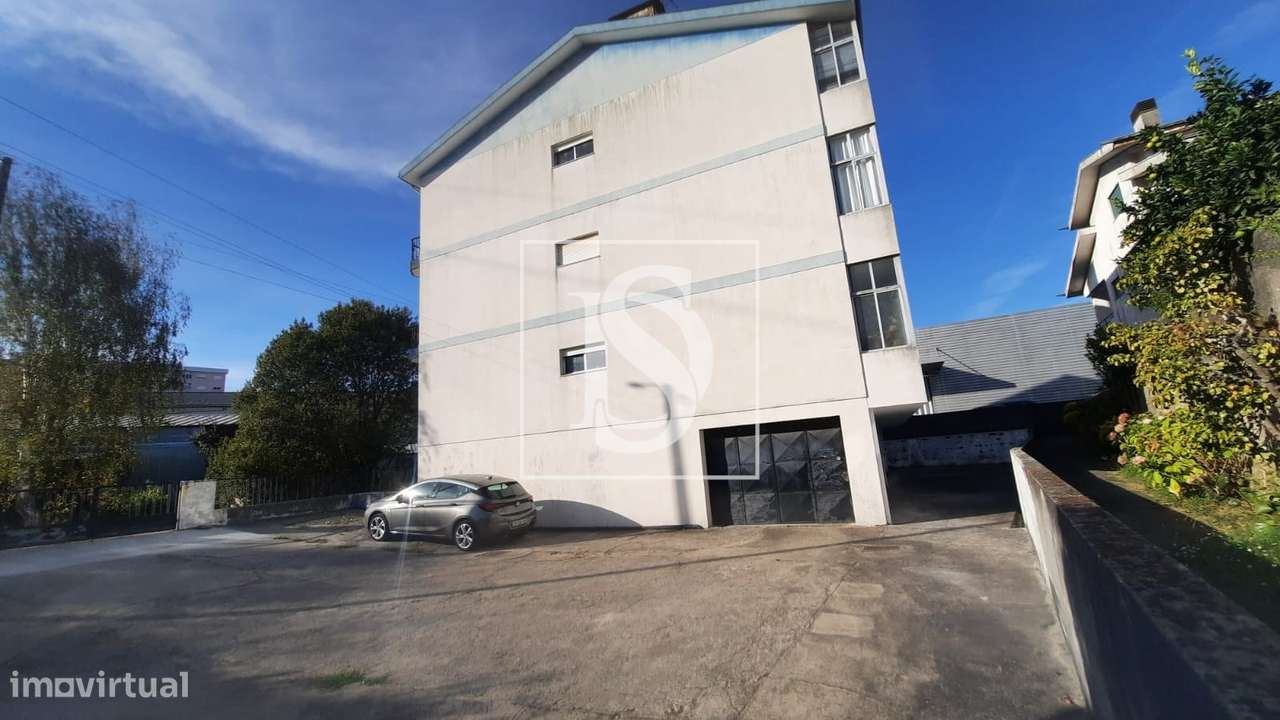 Apartamento T3 junto à estação de comboio de Rio Tinto-1