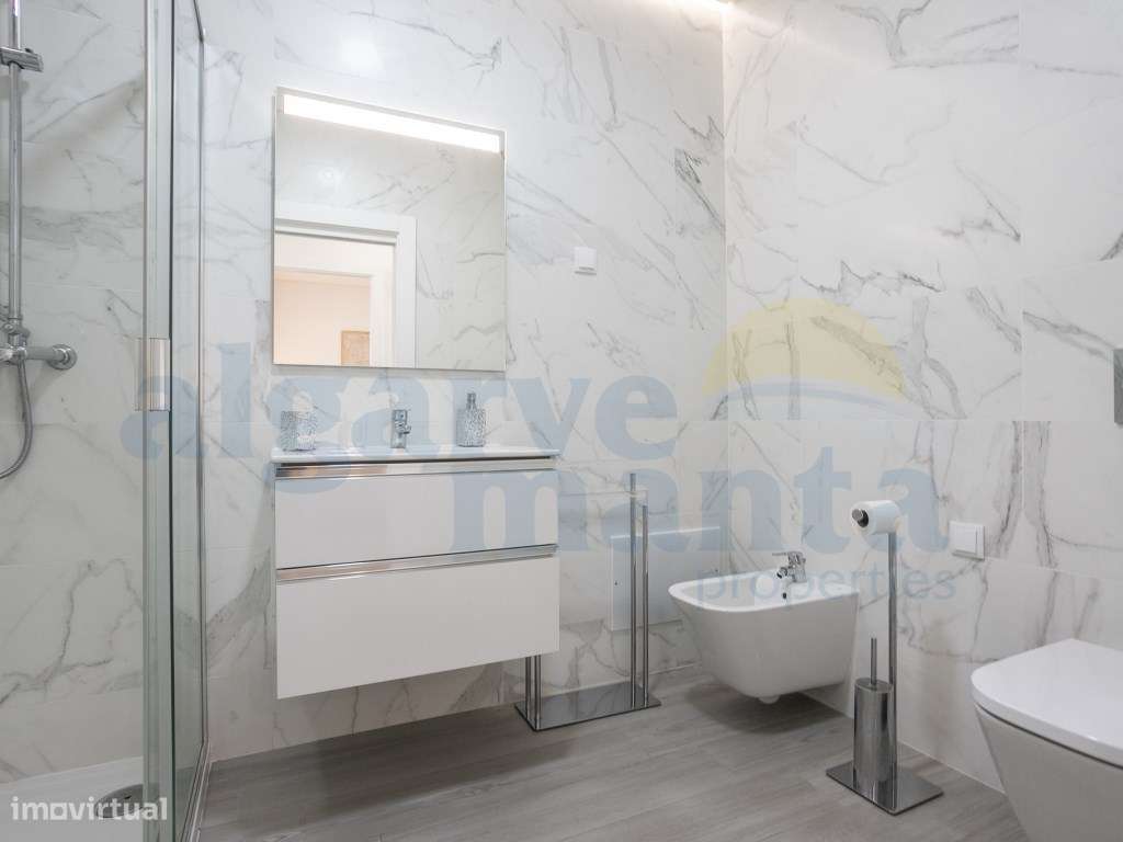 Apartamento T2 em Condomínio Privado - Perto da Praia da Manta Rota-15