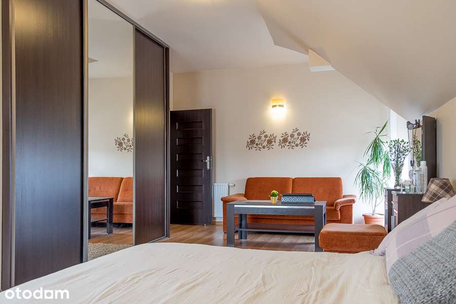 Dom Wolnostojący z Lokalem Usługowym – Komorniki, ul. Wiosenna-13