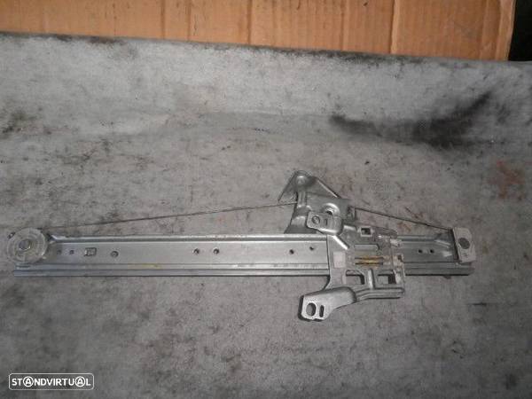 Elevador Sem Motor S/REF0279 MERCEDES CLASSE A 1998 5P TD - 2