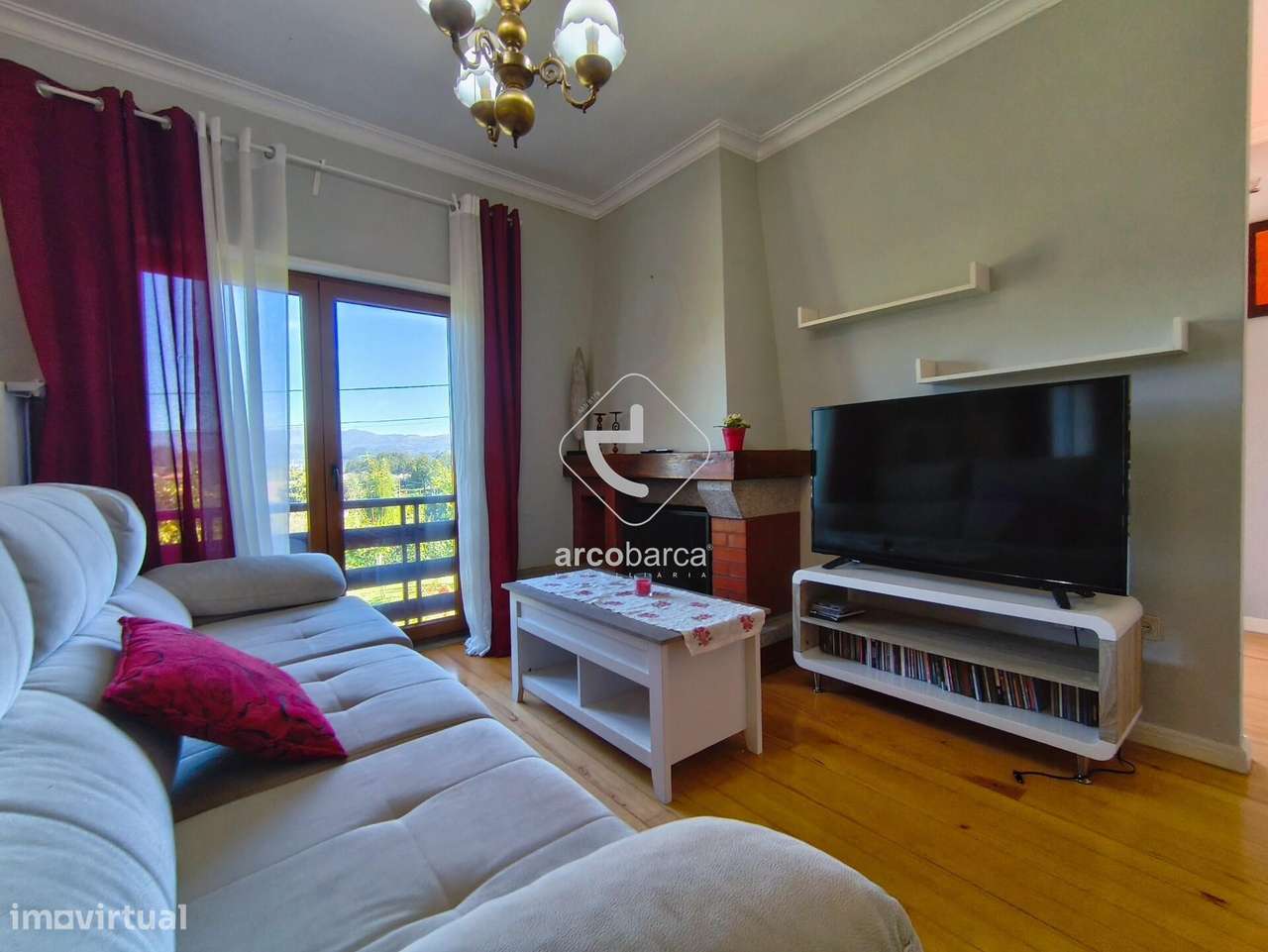 Moradia T3 terreno de 1.500 m2, apartº T1 independente e licença de AL-9