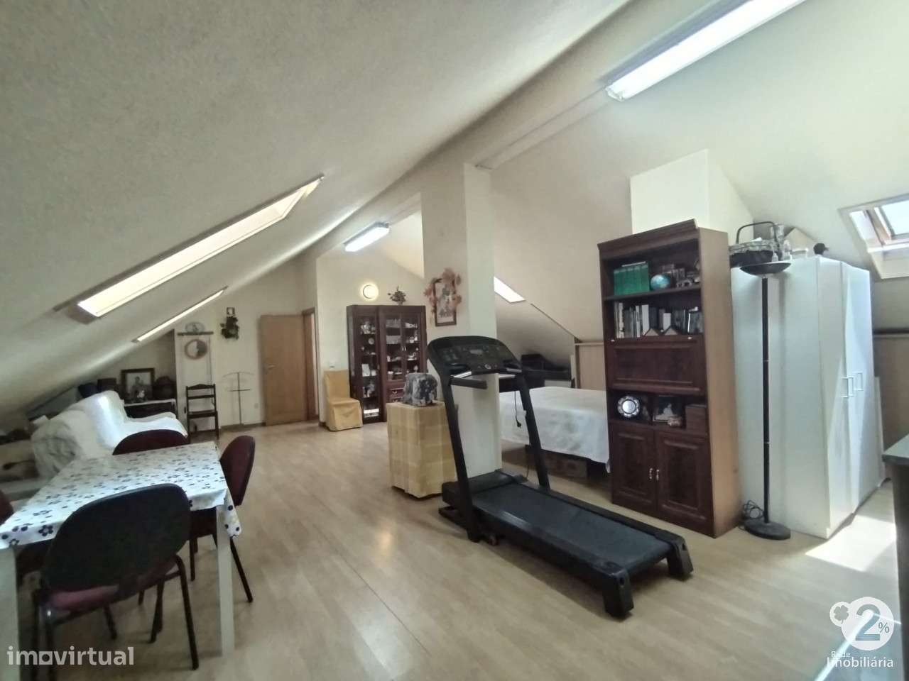 Andar de Moradia T3 + Duplex Open Space, num total de 280m2 de área...-18