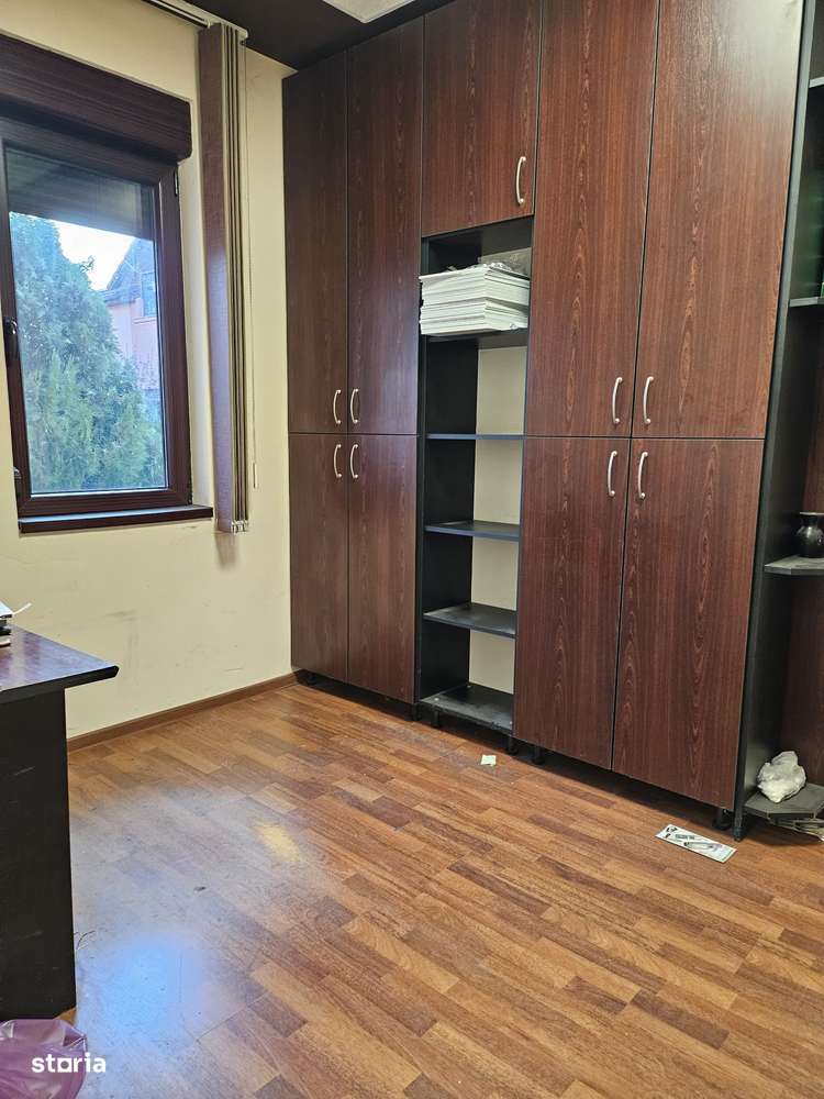 De vanzare casa cu teren 1037 mp in cartierul Parneava-5