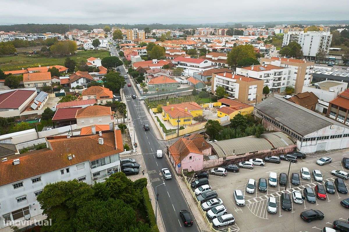 Moradia T6 para venda - Grande imagem: 2/20