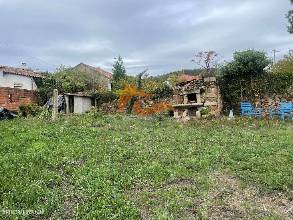 Moradia com 4 quartos e jardim em Lourosa, Oliveira do Hospital-5