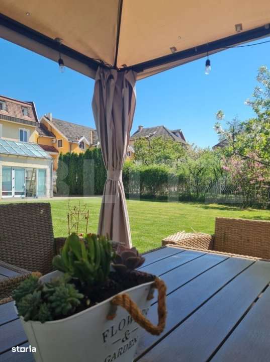 Casa  la Platoul Cornesti cu 12 camere cu Piscina Interioara - Imagine principală: 2/16