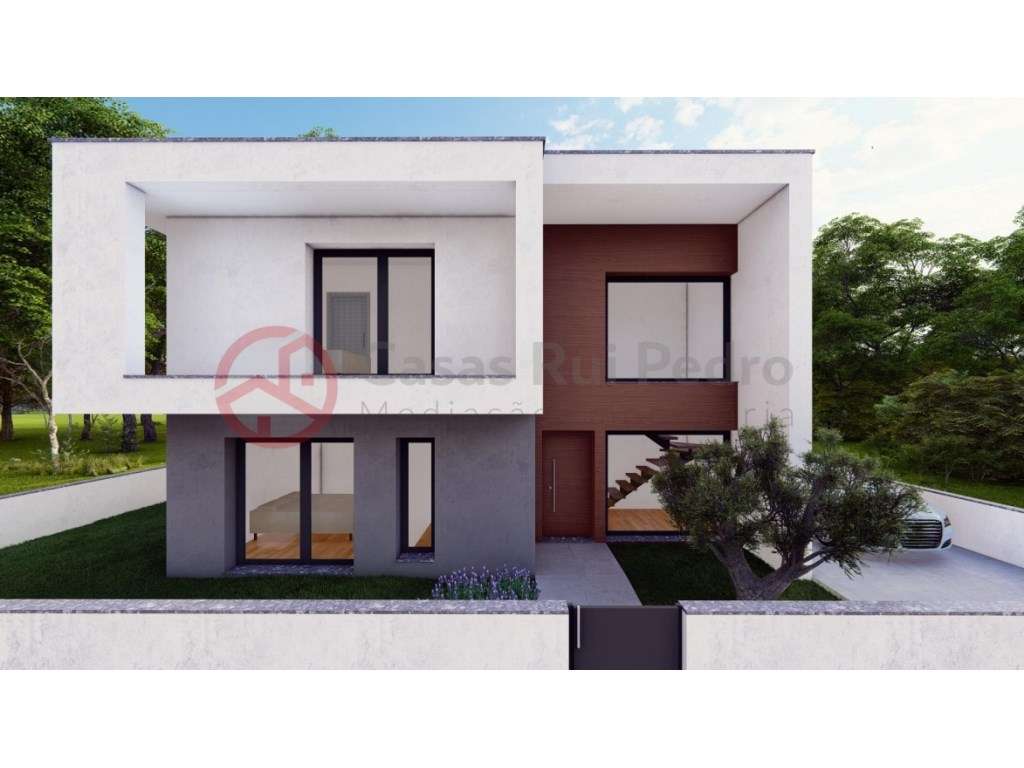 Moradia Isolada de dois pisos com Piscina e Garagem, Aroeira - Grande imagem: 1/31