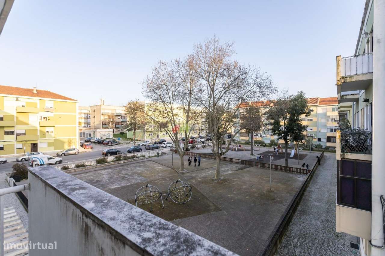 Apartamento T2 – 2º Andar | Lavradio, Barreiro-19