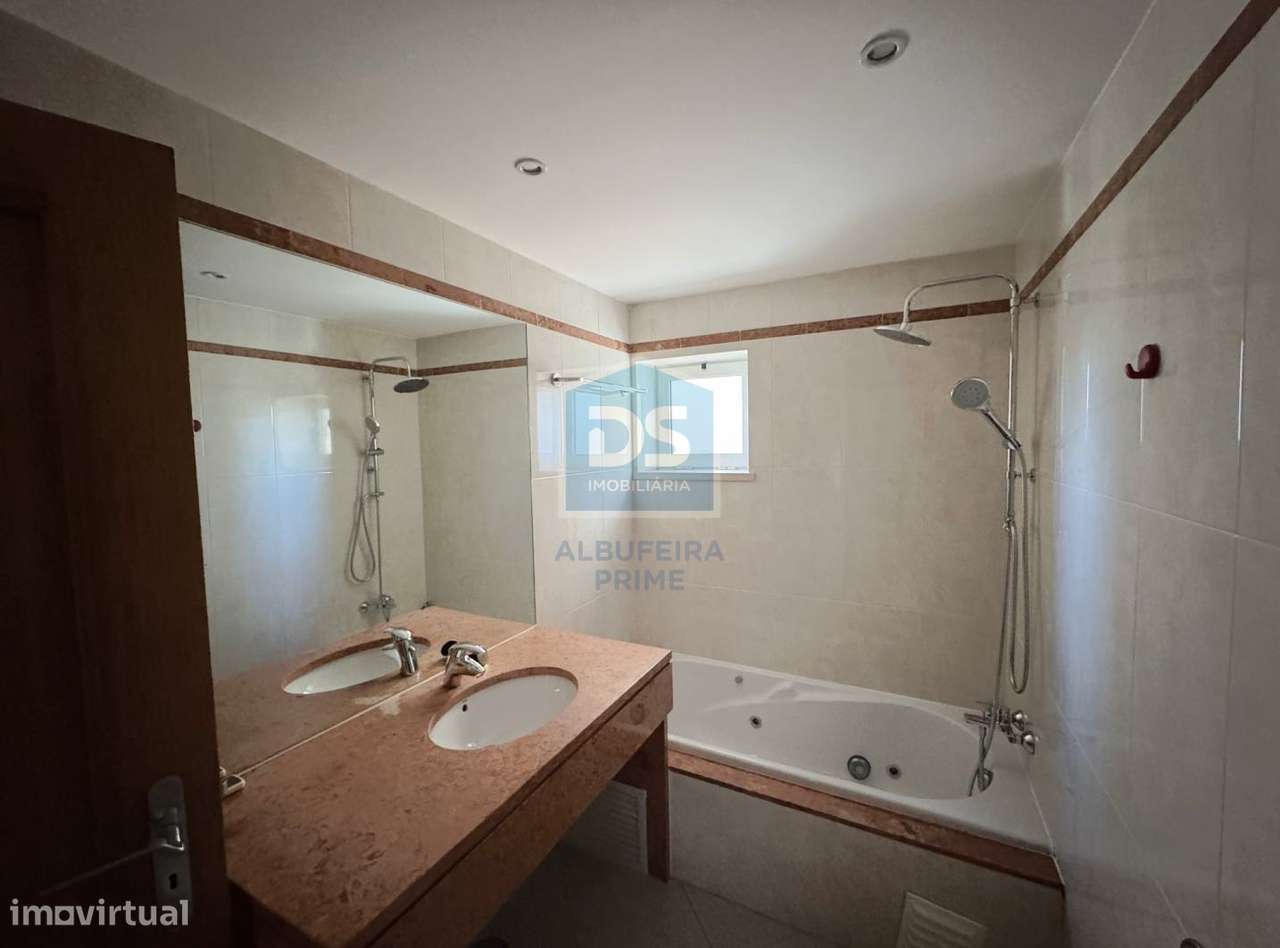 Apartamento T3 Venda em Quarteira,Loulé-33