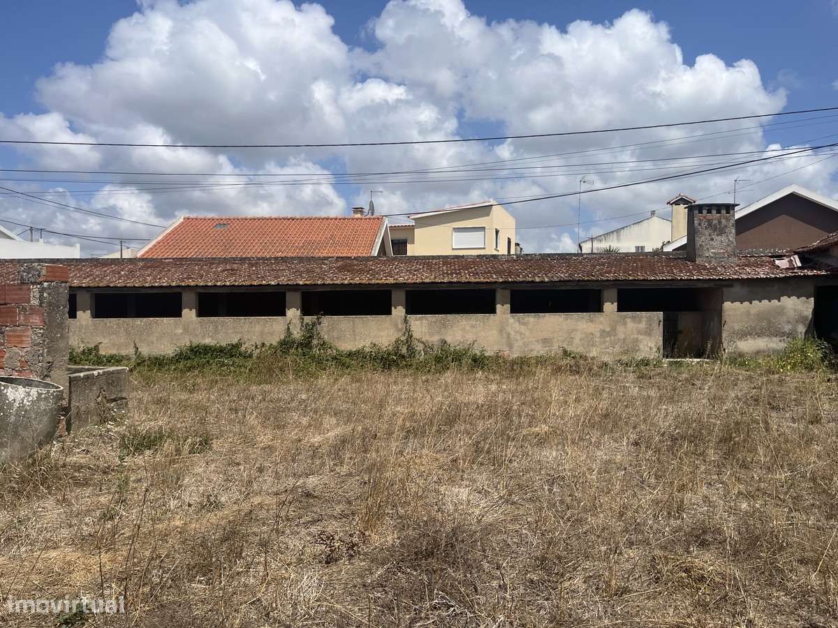 Quintinha com terreno c/ vabilidade de construção!-30